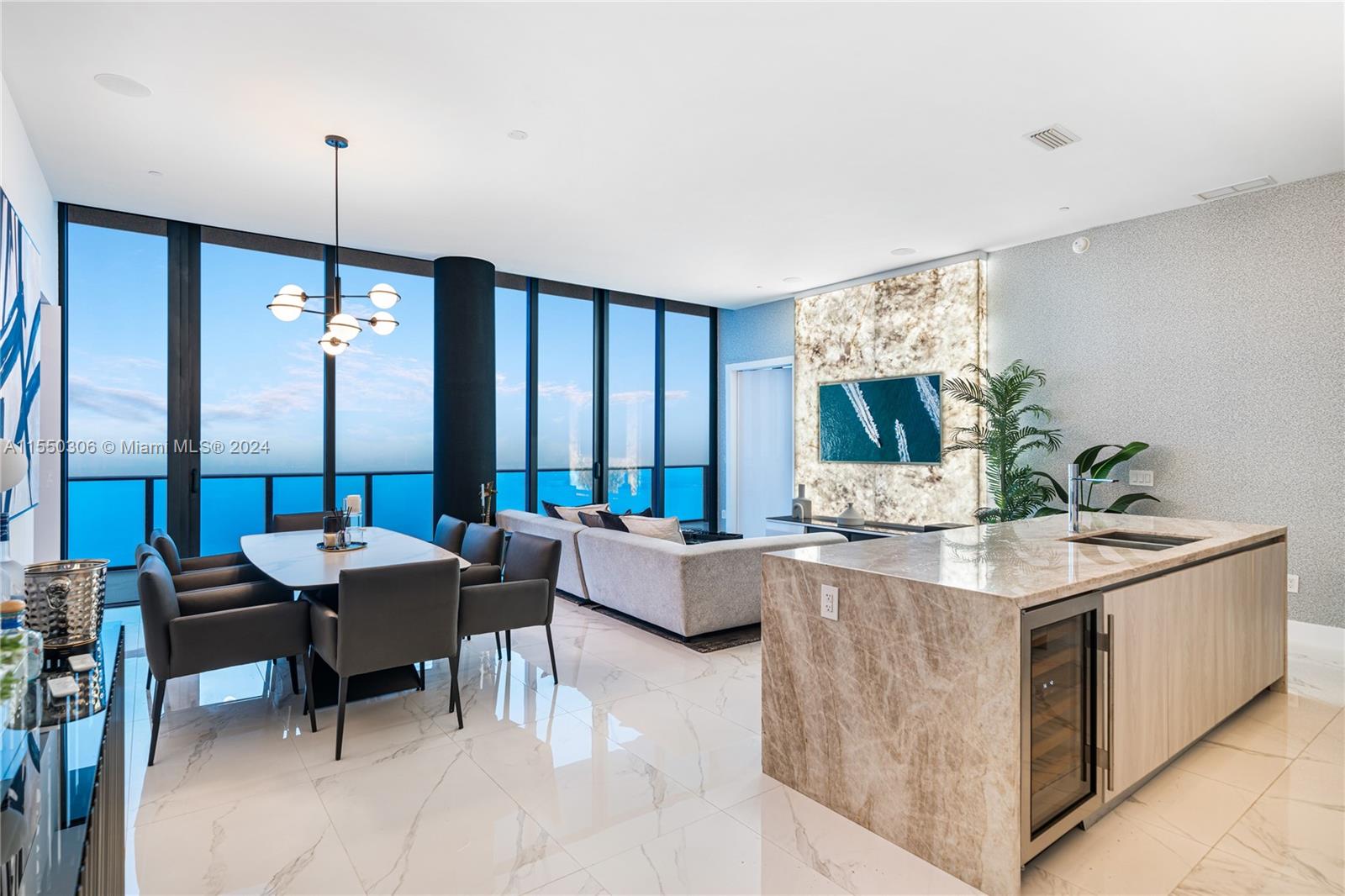 GRAN PARAISO CONDO - Residential