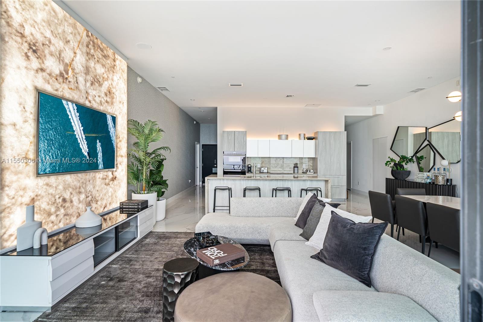 GRAN PARAISO CONDO - Residential