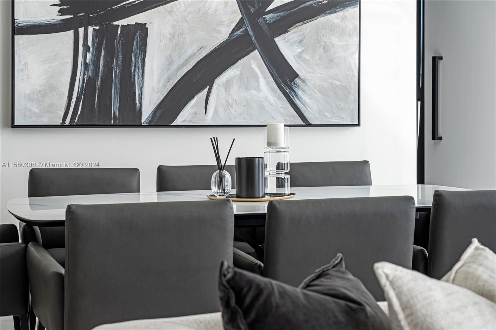 GRAN PARAISO CONDO - Residential