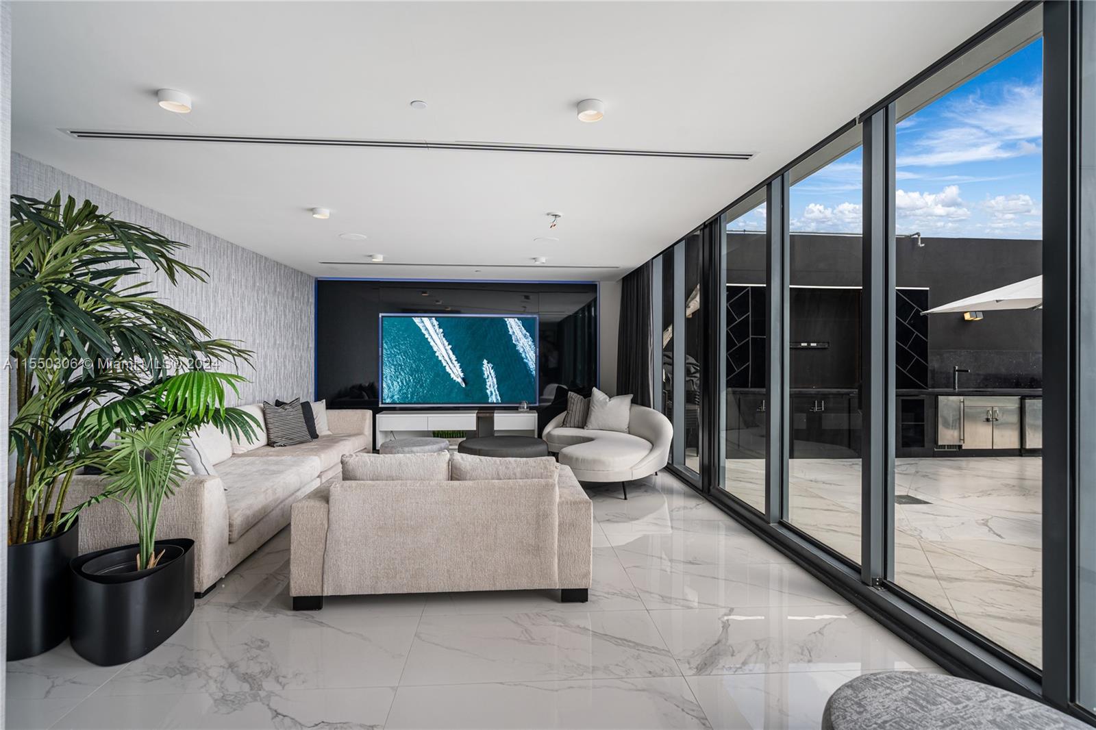 GRAN PARAISO CONDO - Residential