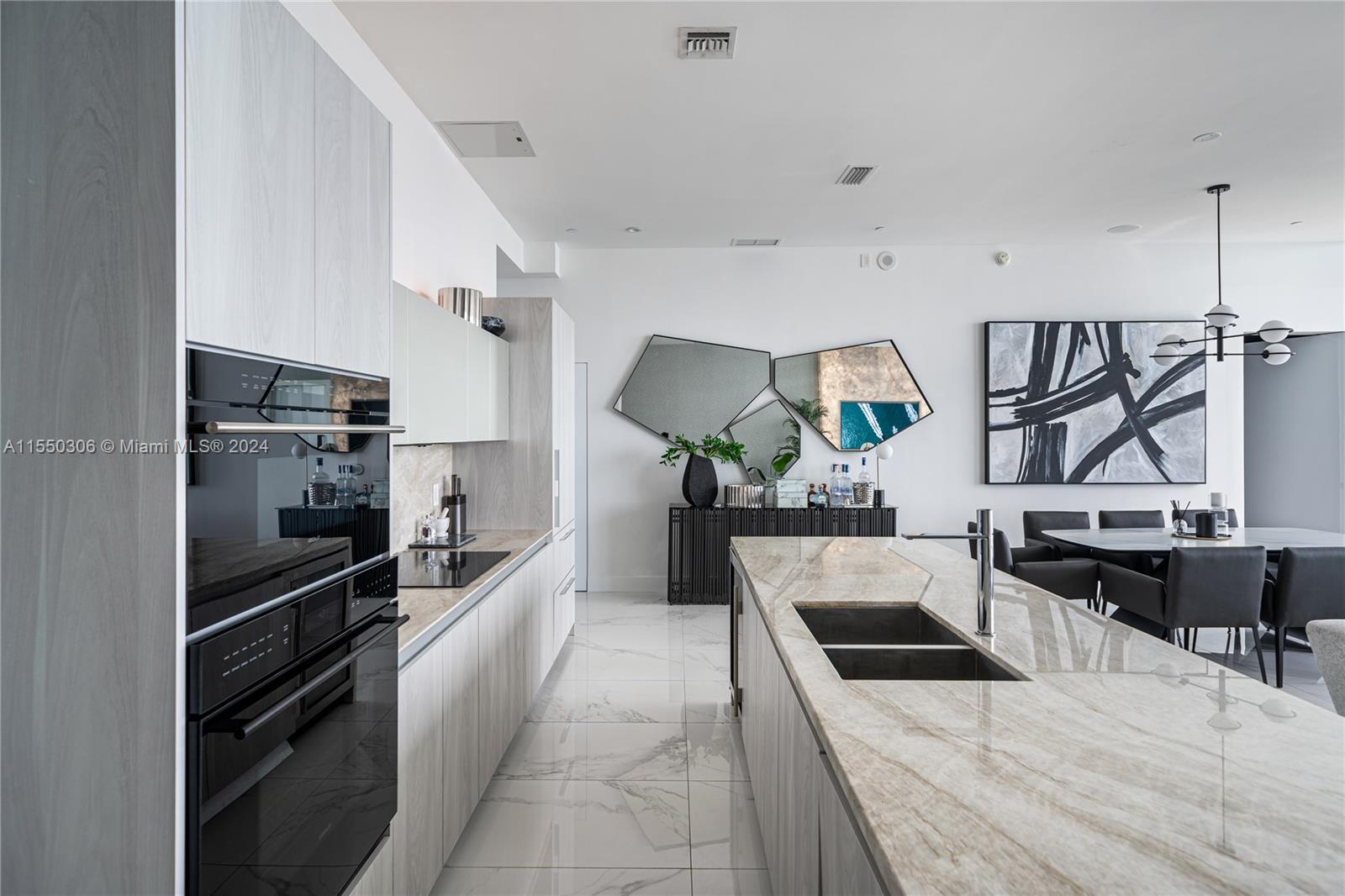 GRAN PARAISO CONDO - Residential