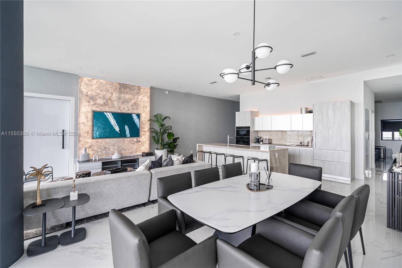 GRAN PARAISO CONDO - Residential