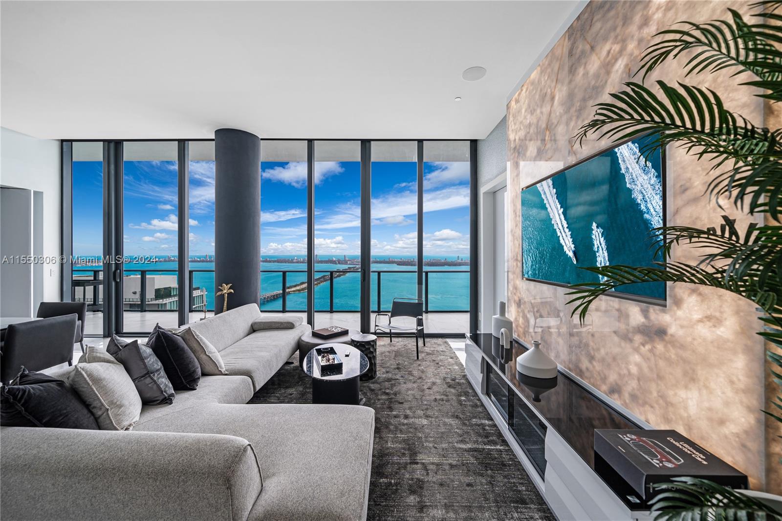 GRAN PARAISO CONDO - Residential