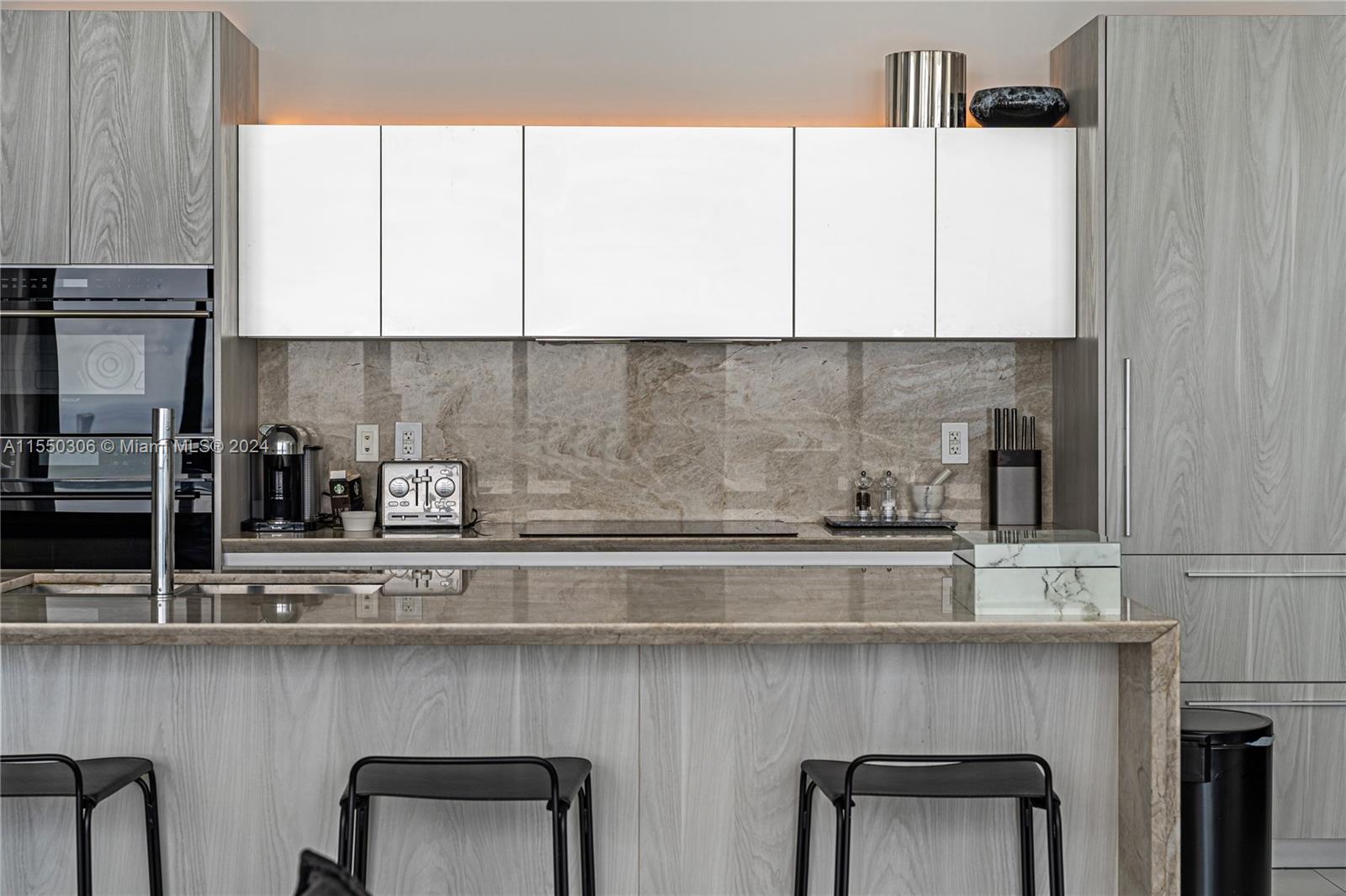 GRAN PARAISO CONDO - Residential