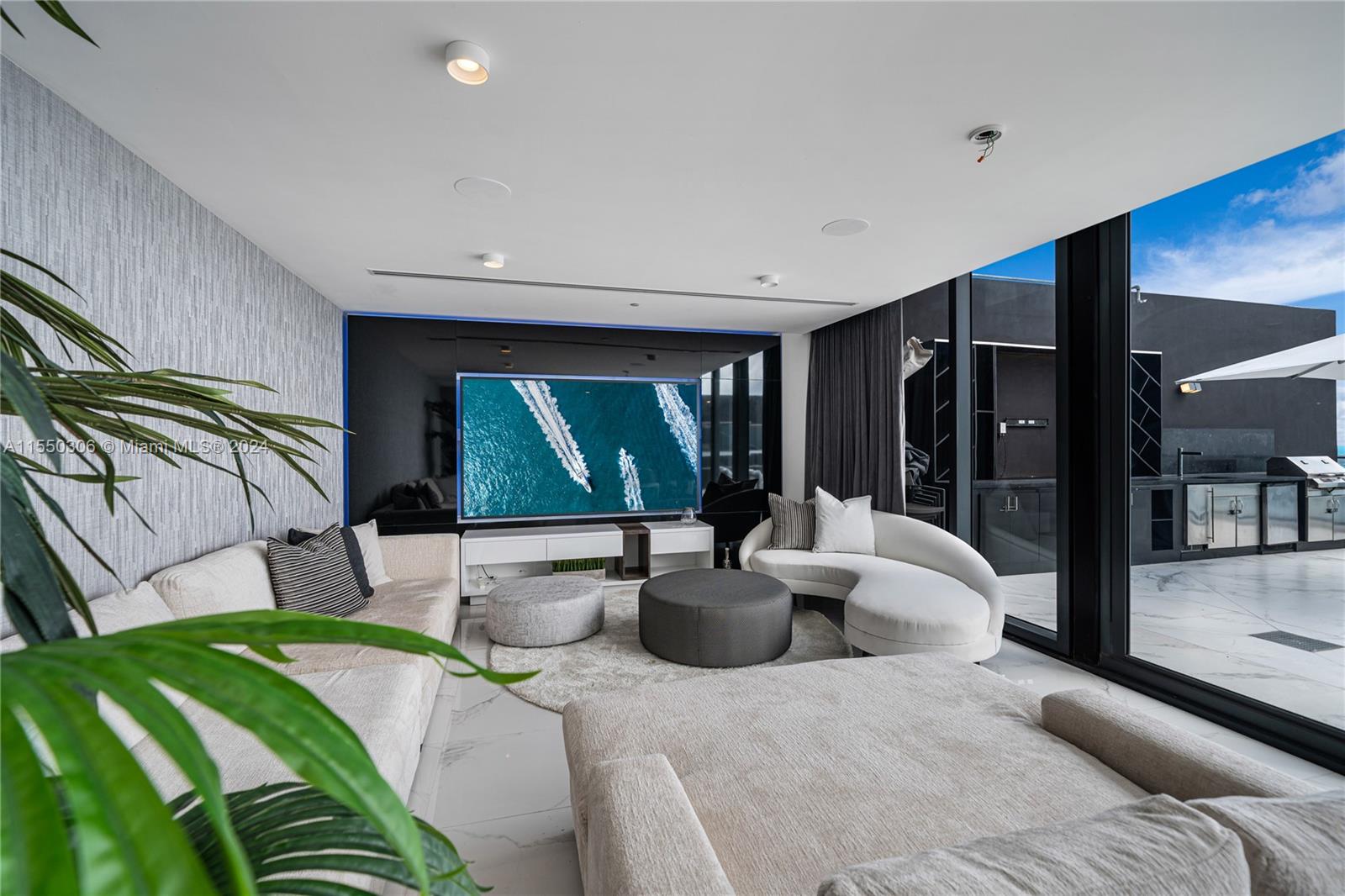 GRAN PARAISO CONDO - Residential