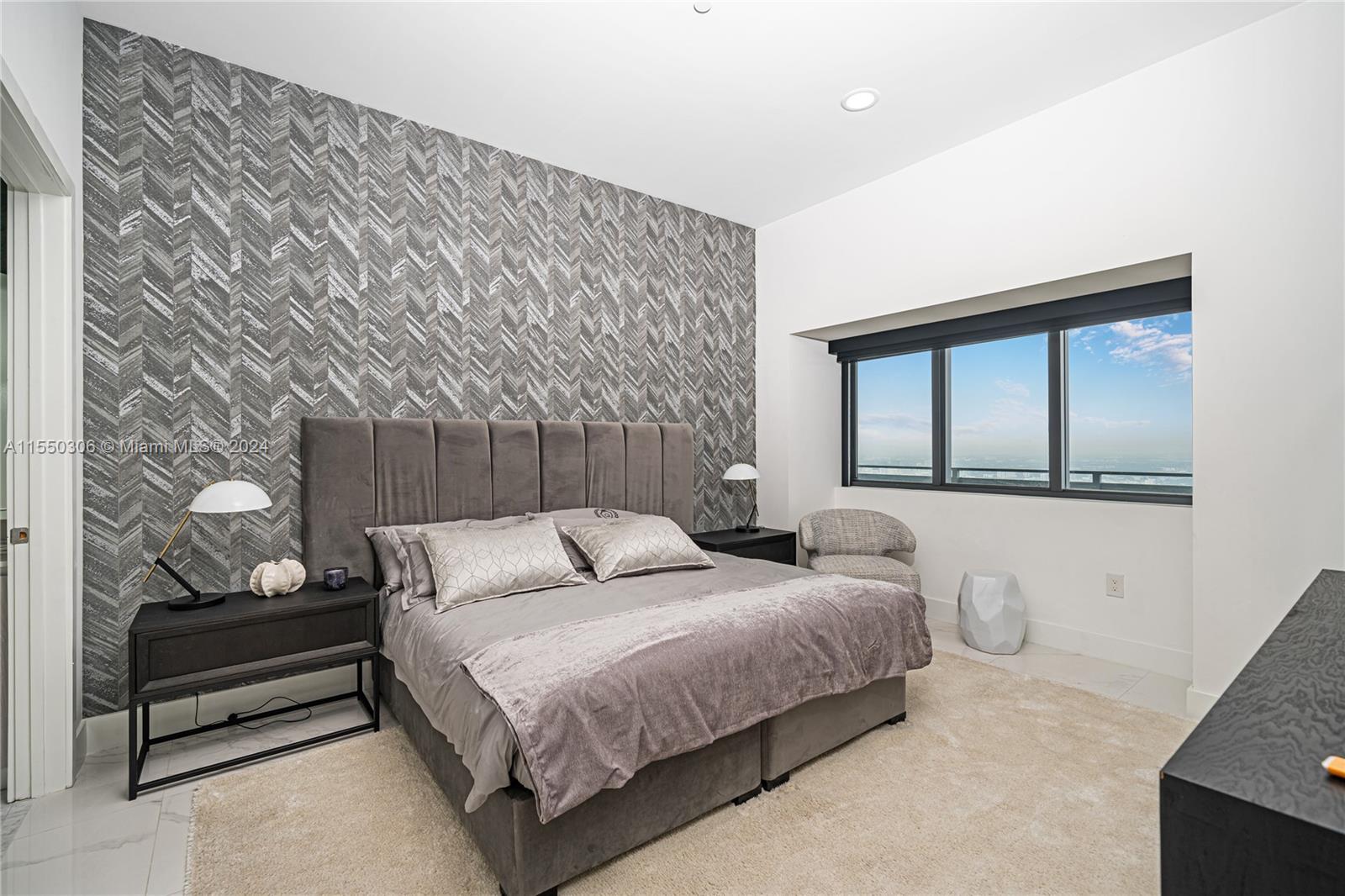 GRAN PARAISO CONDO - Residential