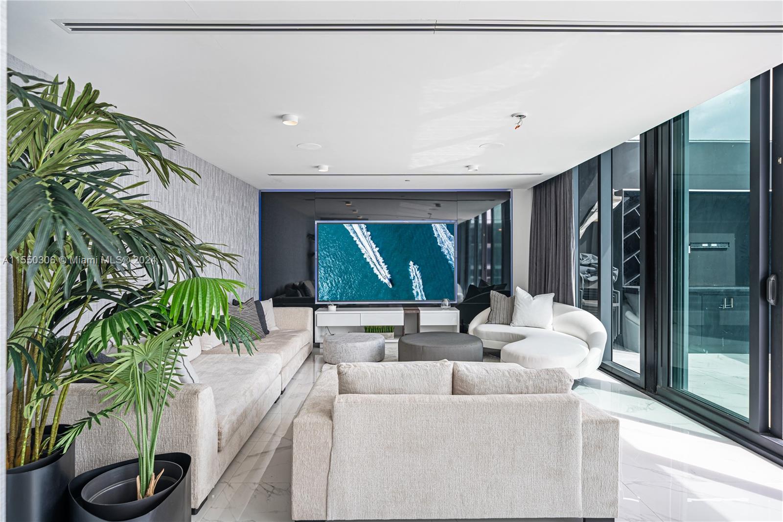 GRAN PARAISO CONDO - Residential