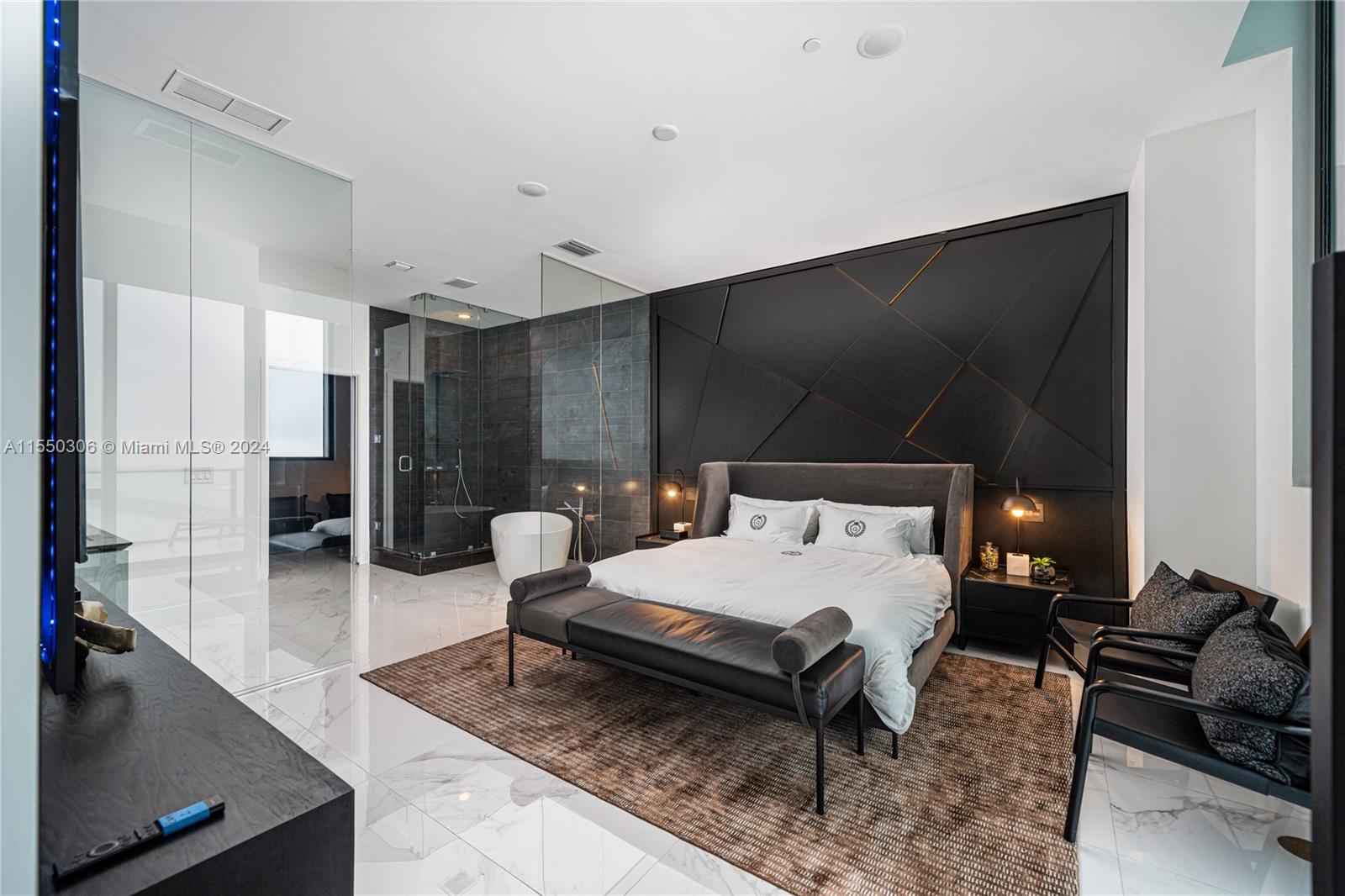 GRAN PARAISO CONDO - Residential