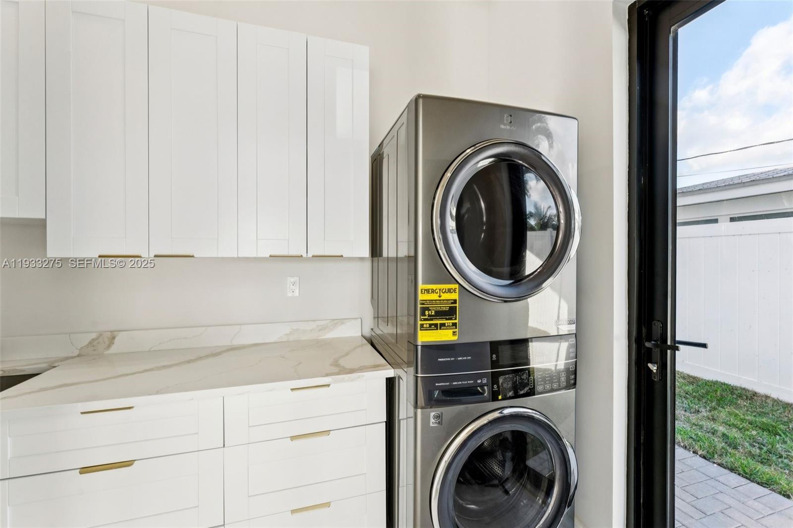 EASTWAY PARK - Residential