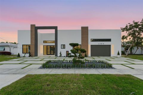 1304 SE 10th Ter Deerfield Beach FL 33441