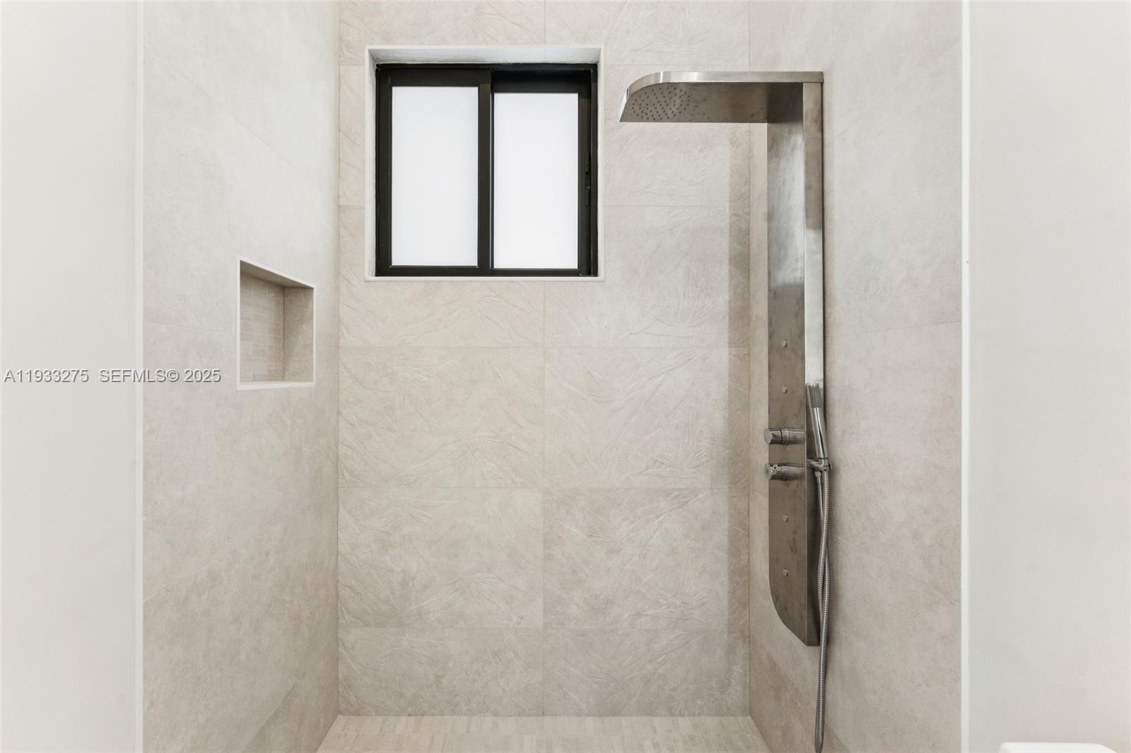 EASTWAY PARK - Residential