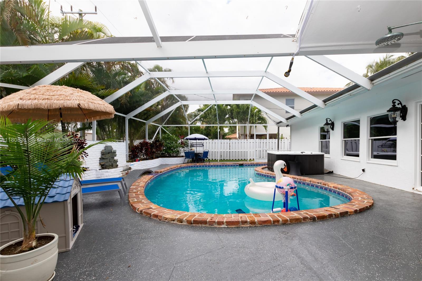 COUNTRY CLUB VILLAGE SEC - Residential Lease