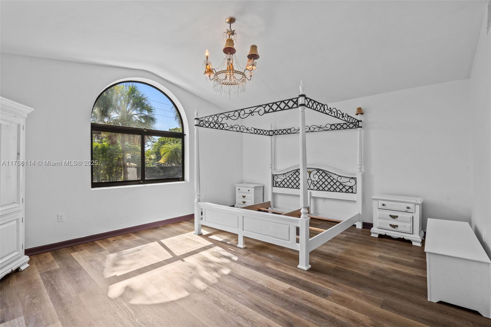 DIPLOMAT GOLF ESTATES - Residential