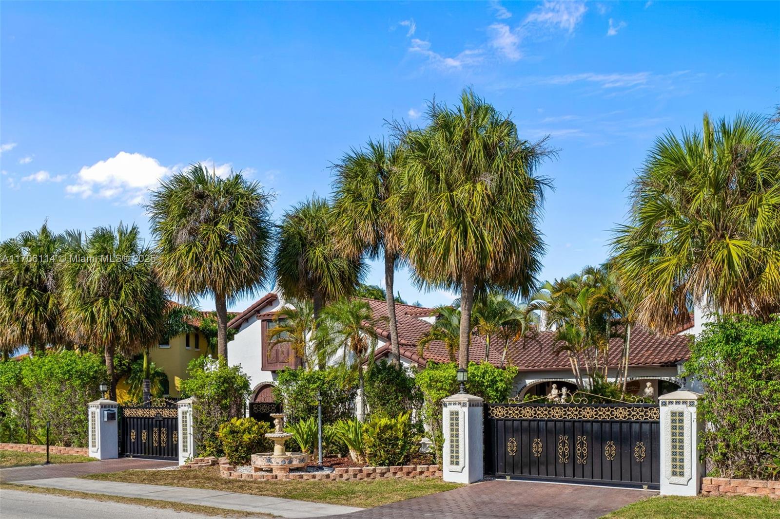 800 Diplomat Pkwy