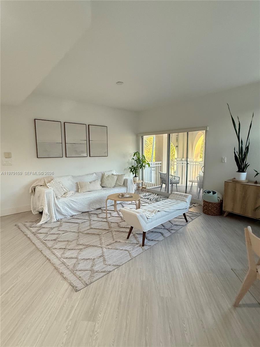 8999 NW 107th Ct 216-1