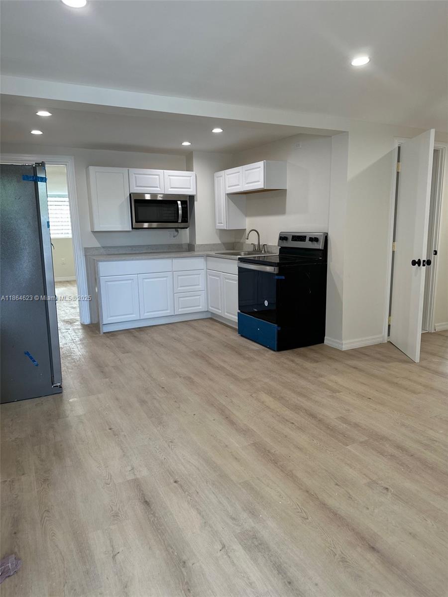3460 NW 6th St Side House