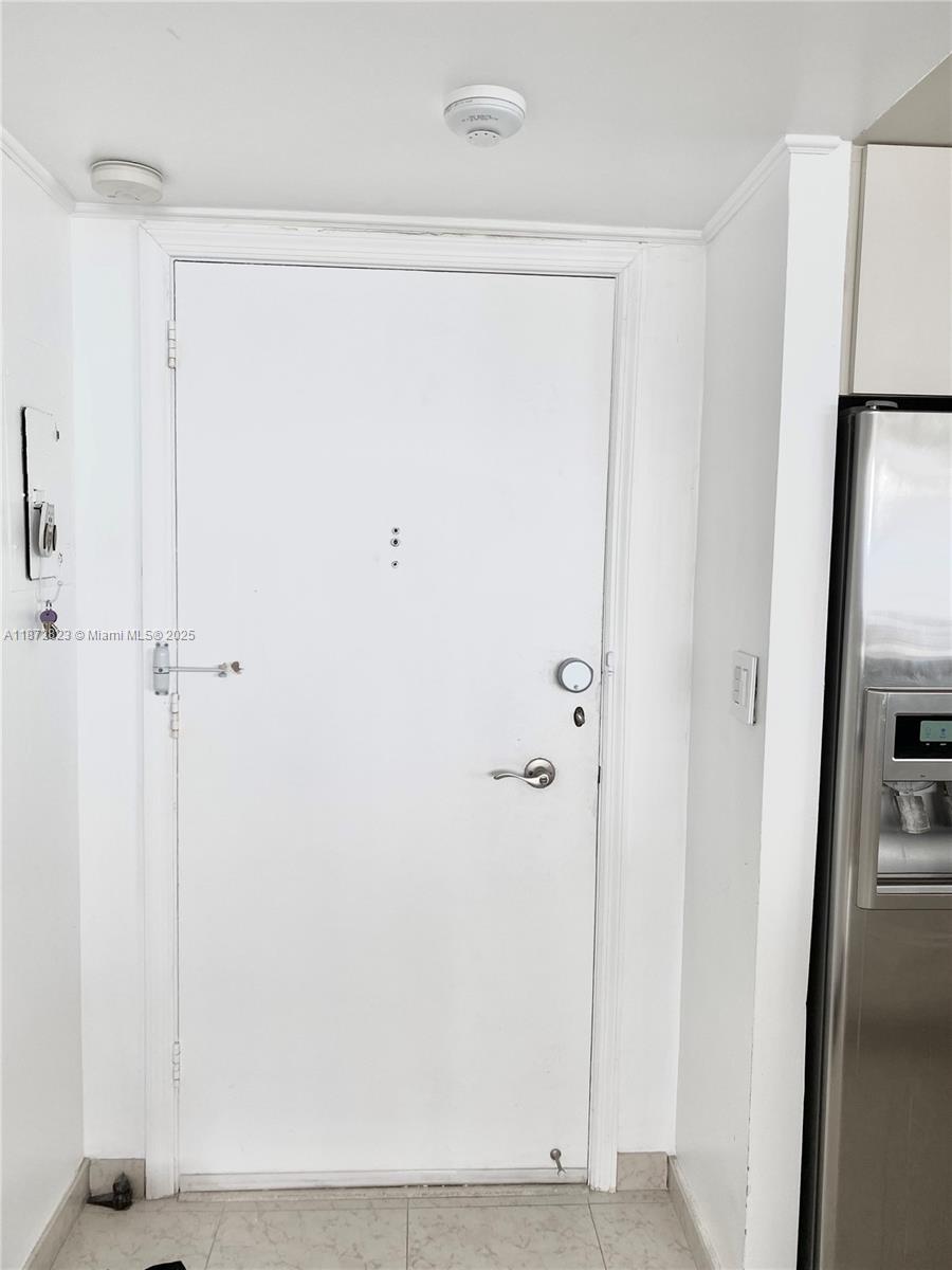 BURLEIGH HOUSE CONDO - Residential