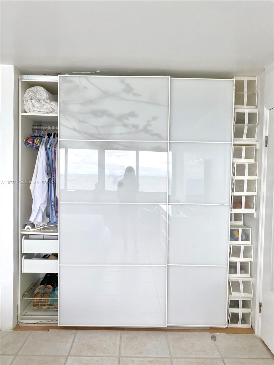 BURLEIGH HOUSE CONDO - Residential