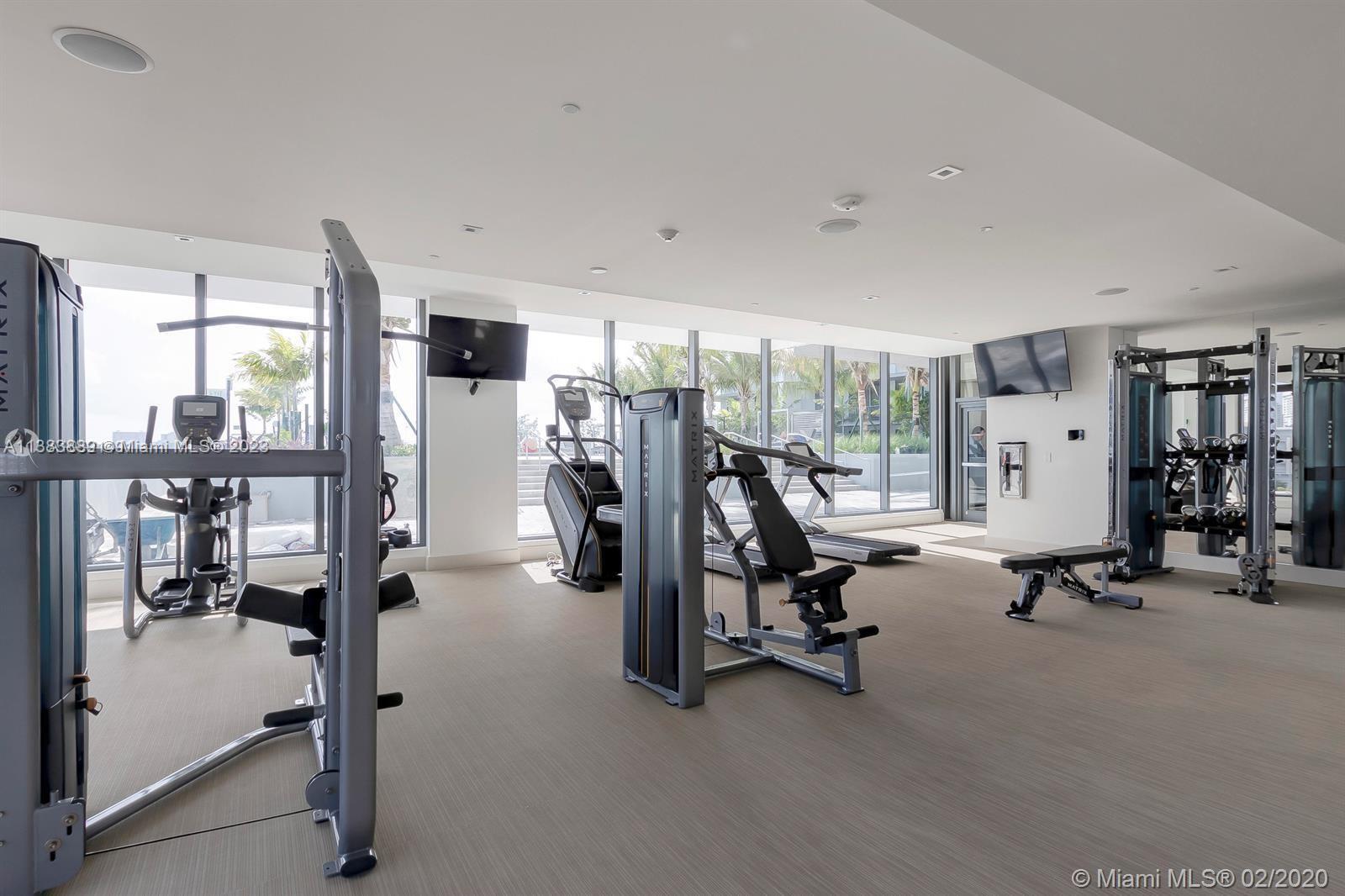 AVENTURA PARKSQUARE RESID - Residential Lease