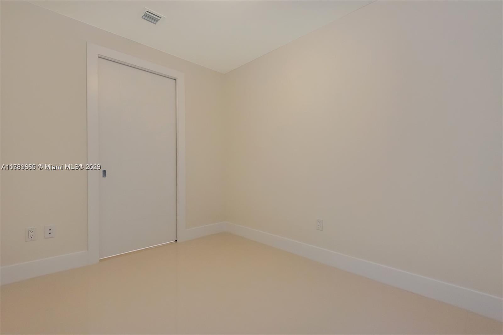 AVENTURA PARKSQUARE RESID - Residential Lease