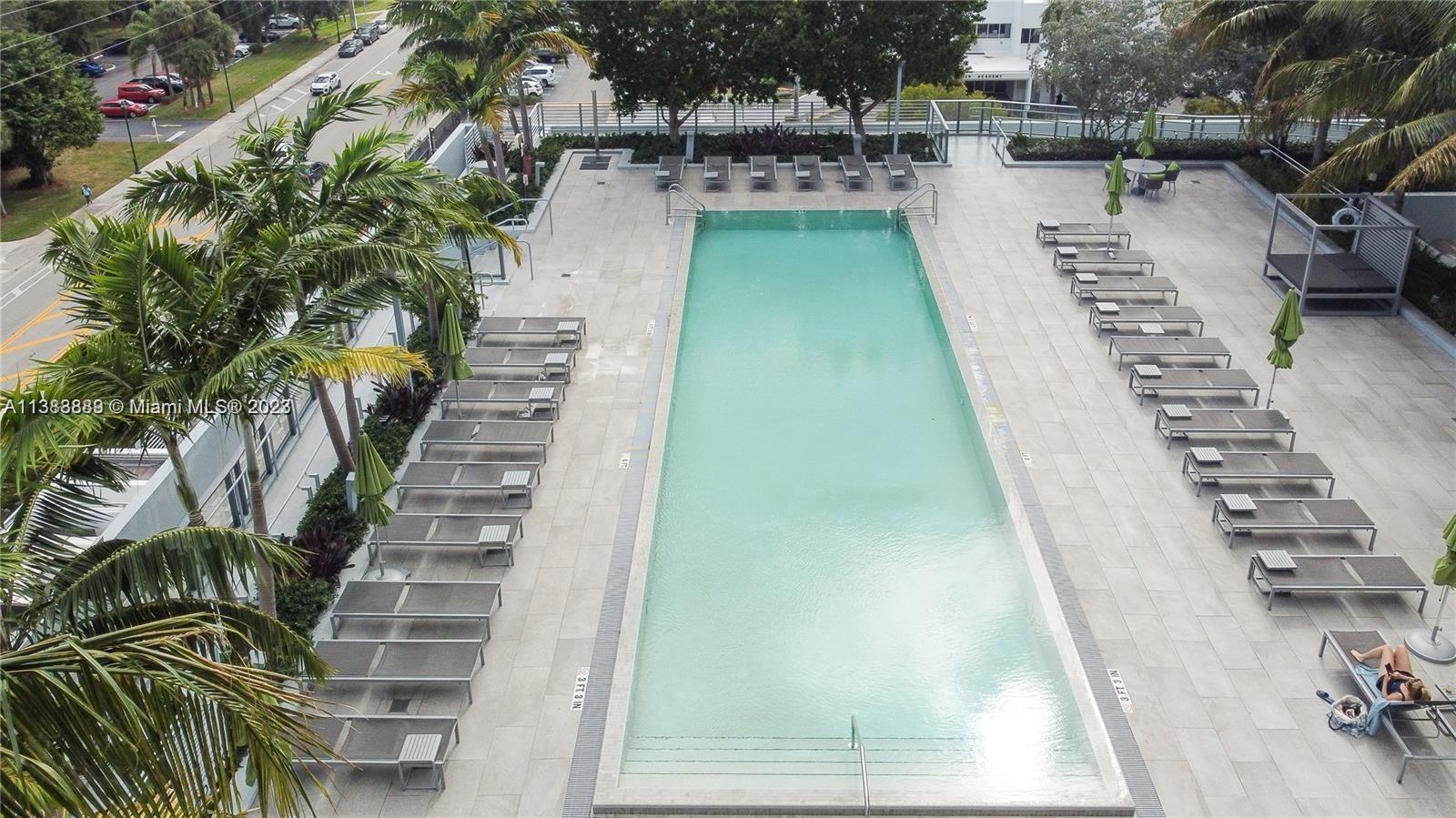 AVENTURA PARKSQUARE RESID - Residential Lease