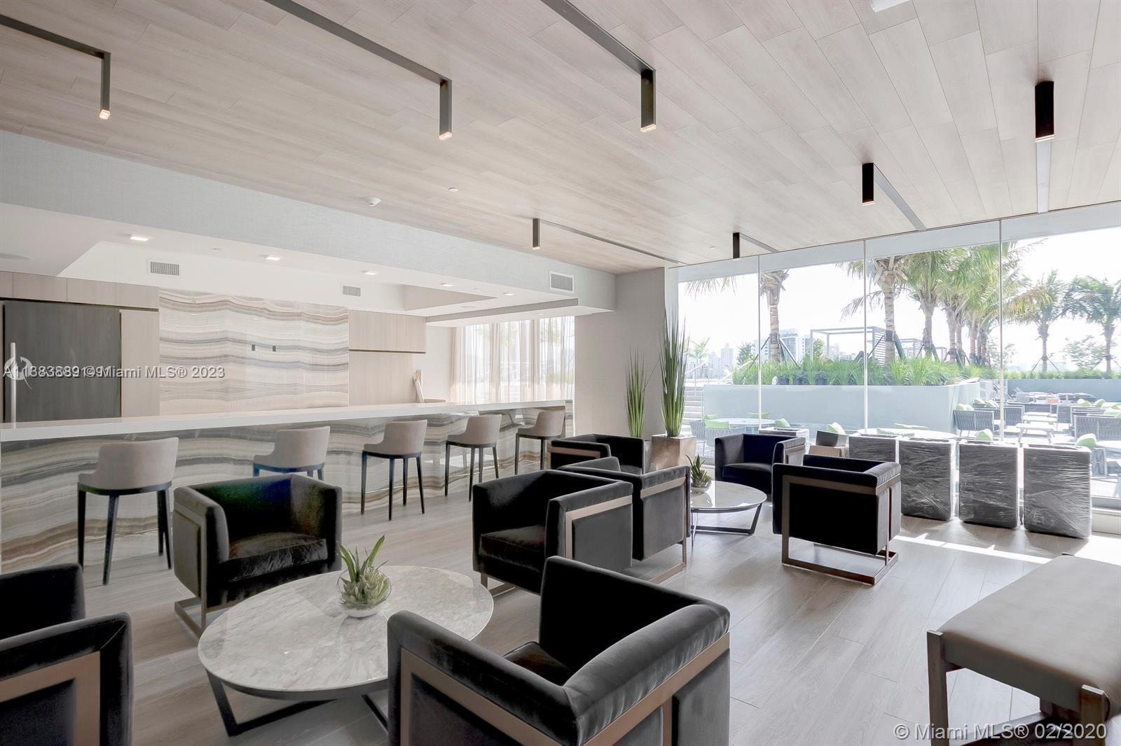 AVENTURA PARKSQUARE RESID - Residential Lease