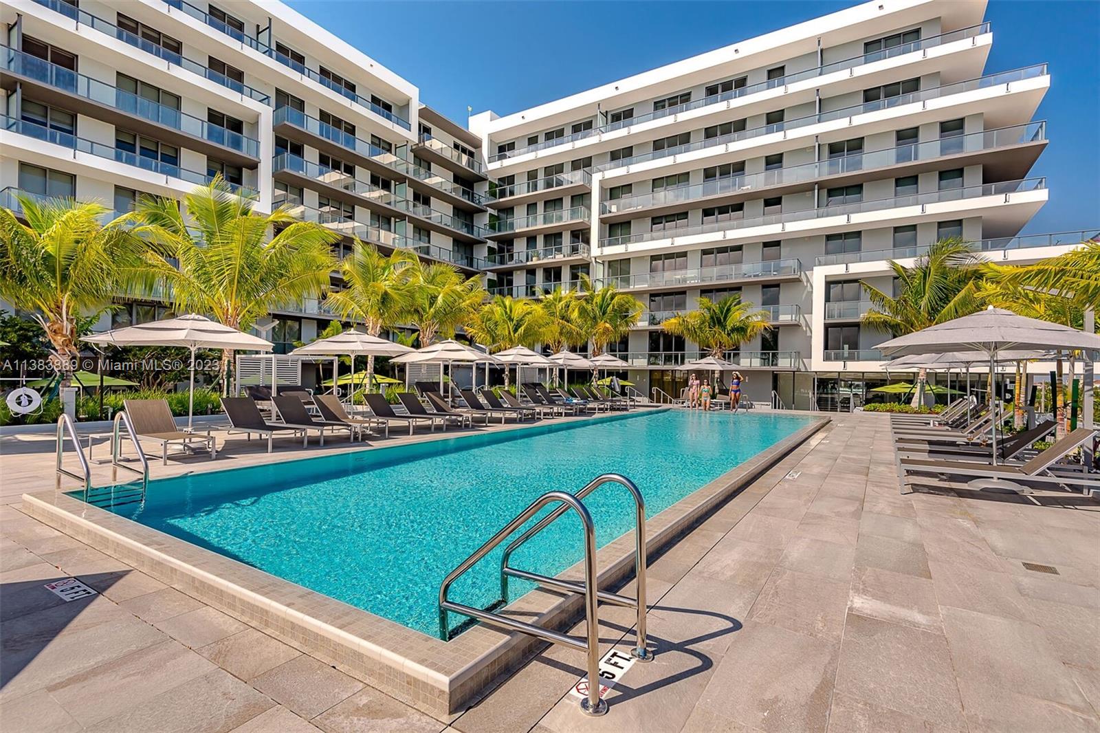 AVENTURA PARKSQUARE RESID - Residential Lease