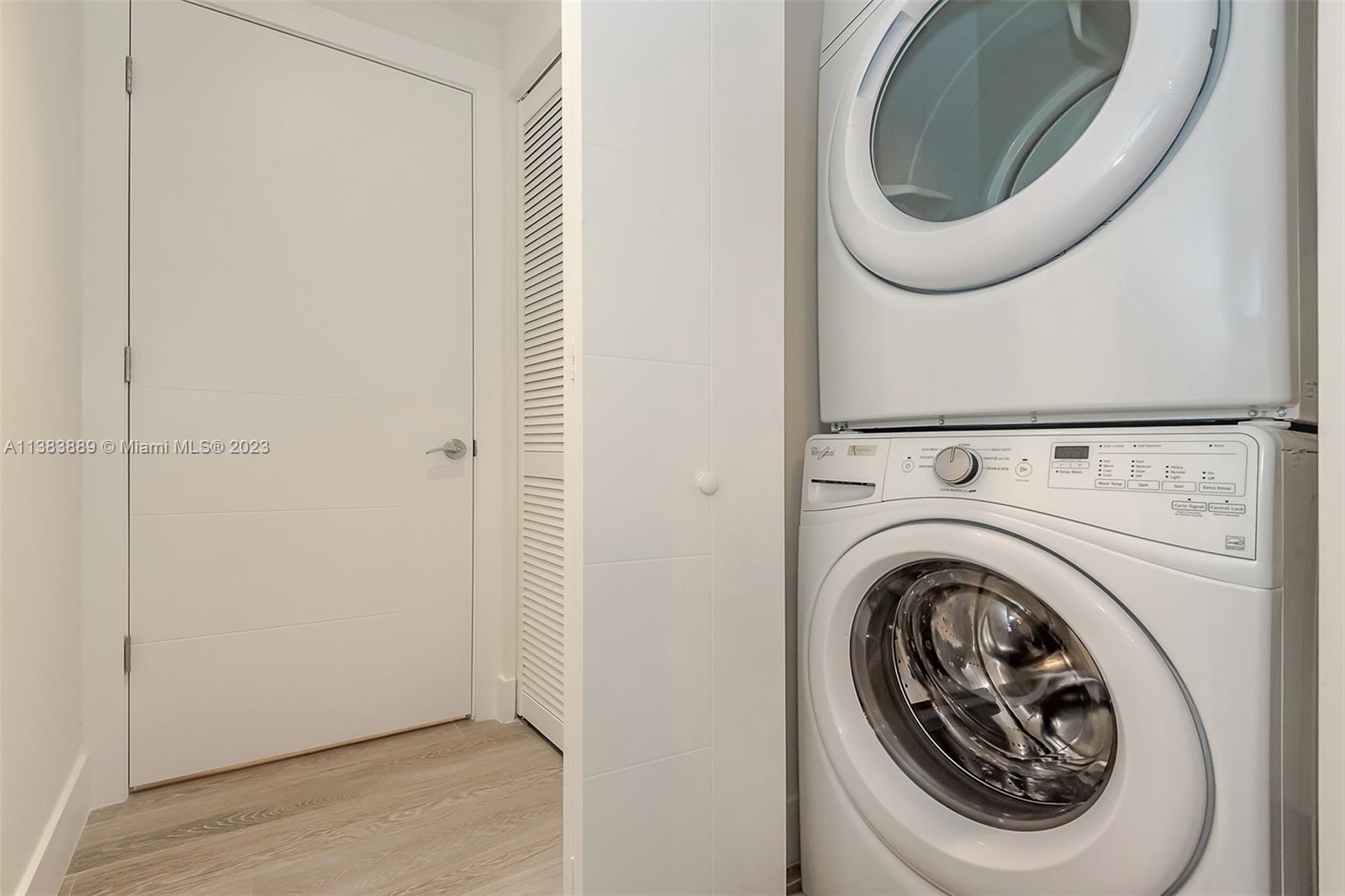 AVENTURA PARKSQUARE RESID - Residential Lease