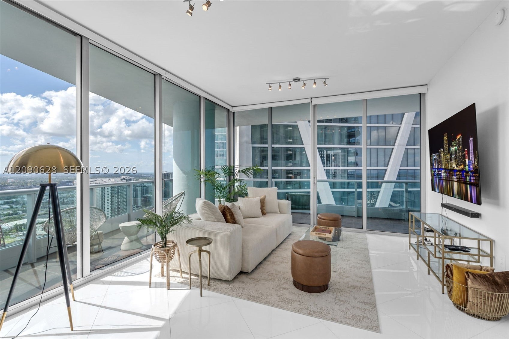 900 Biscayne Blvd 4412