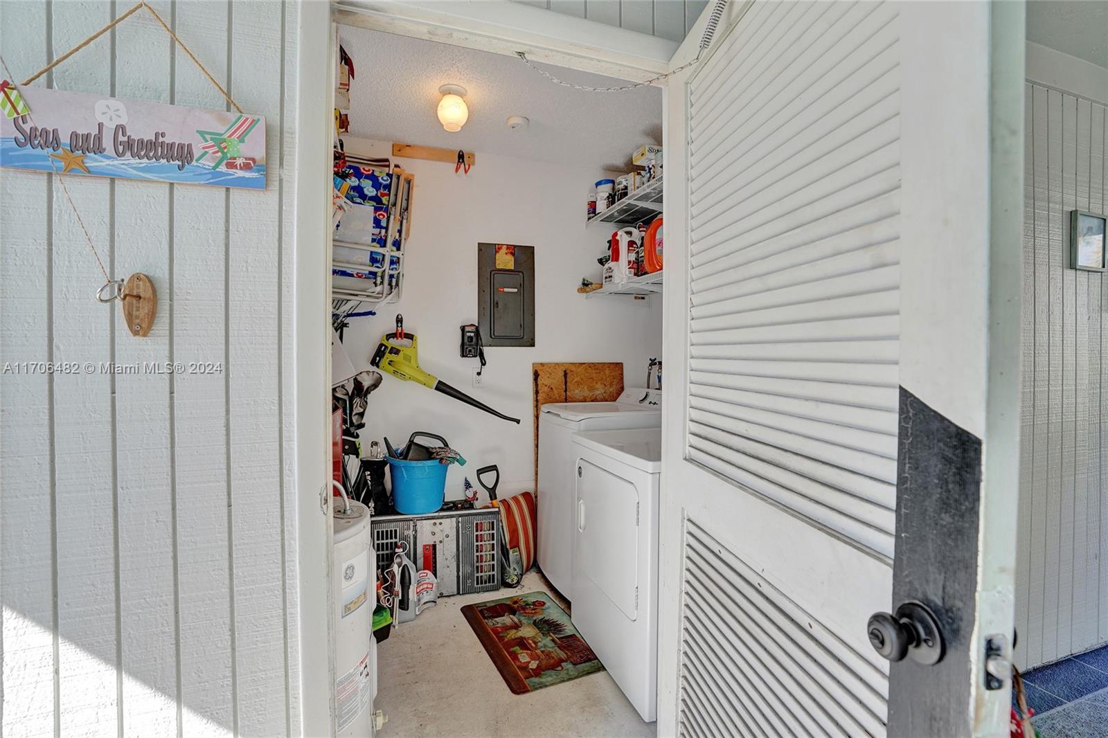 COUNTRY MANORS CONDO - Residential