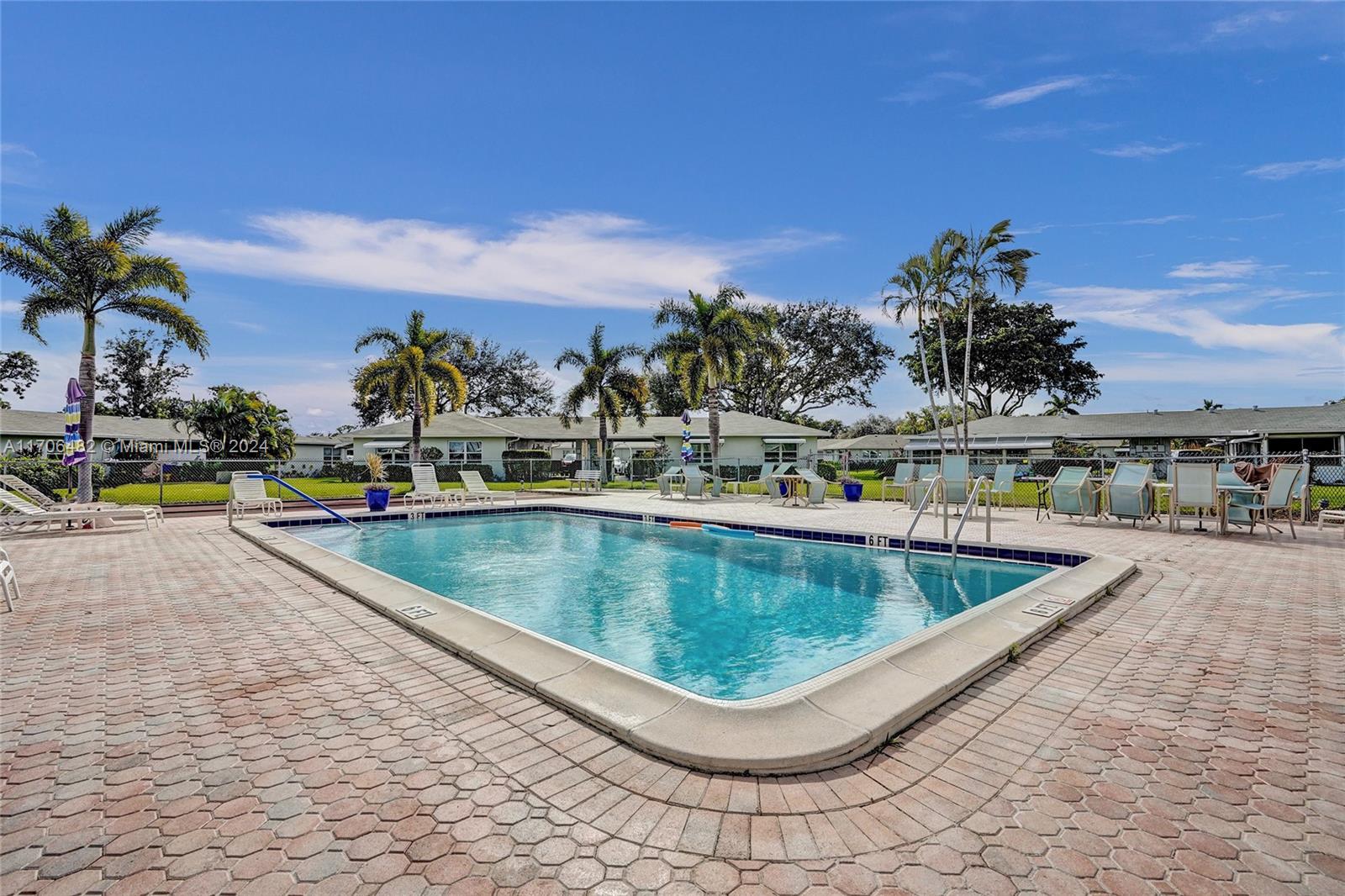 COUNTRY MANORS CONDO - Residential