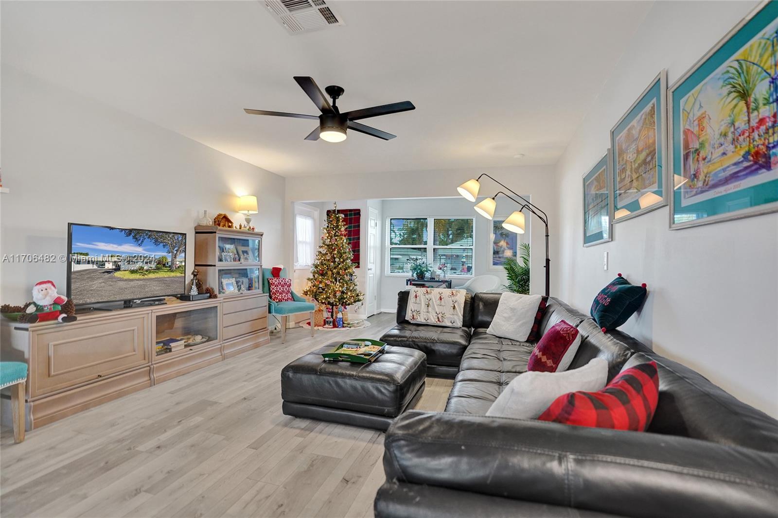 COUNTRY MANORS CONDO - Residential