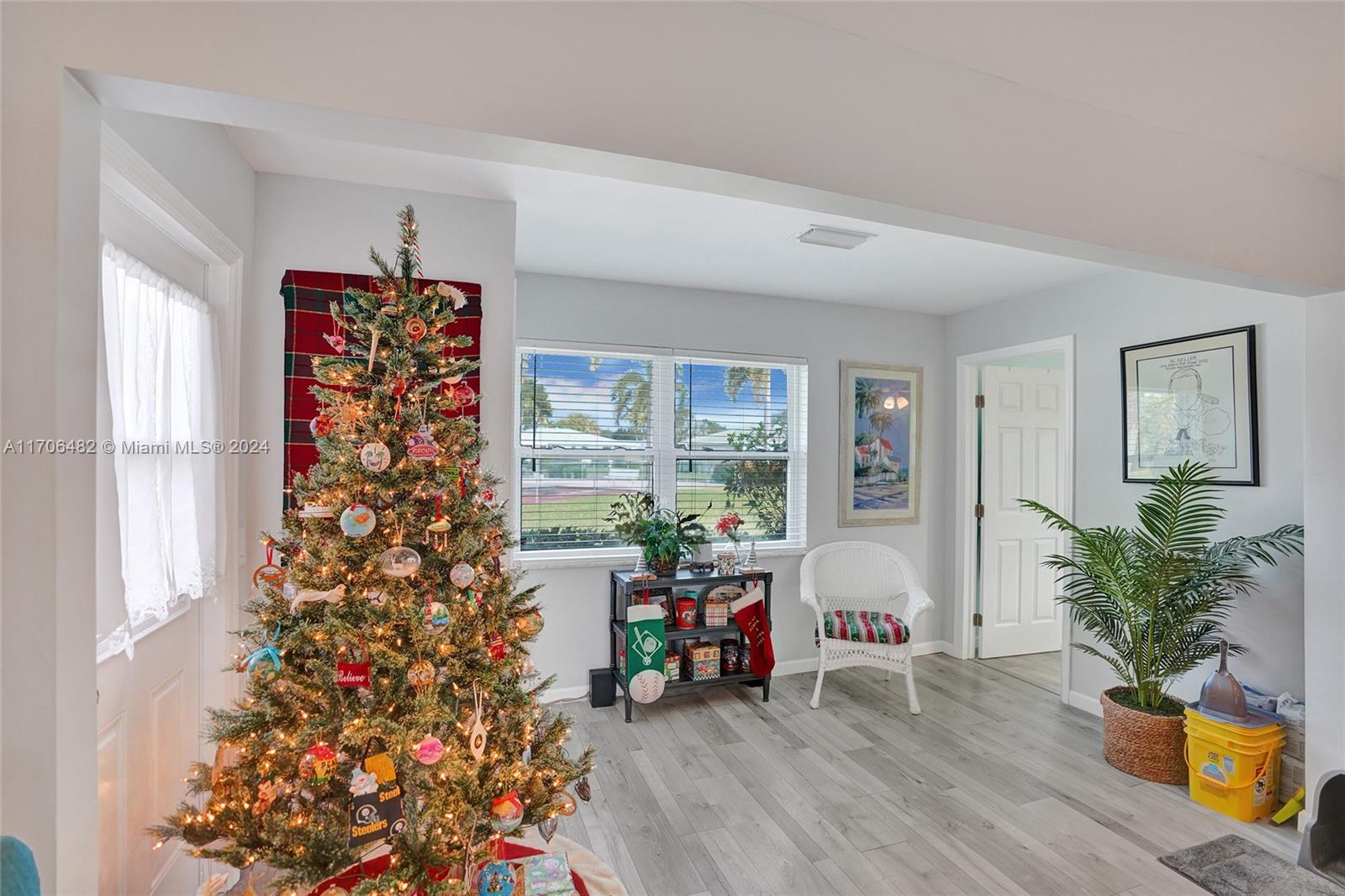 COUNTRY MANORS CONDO - Residential
