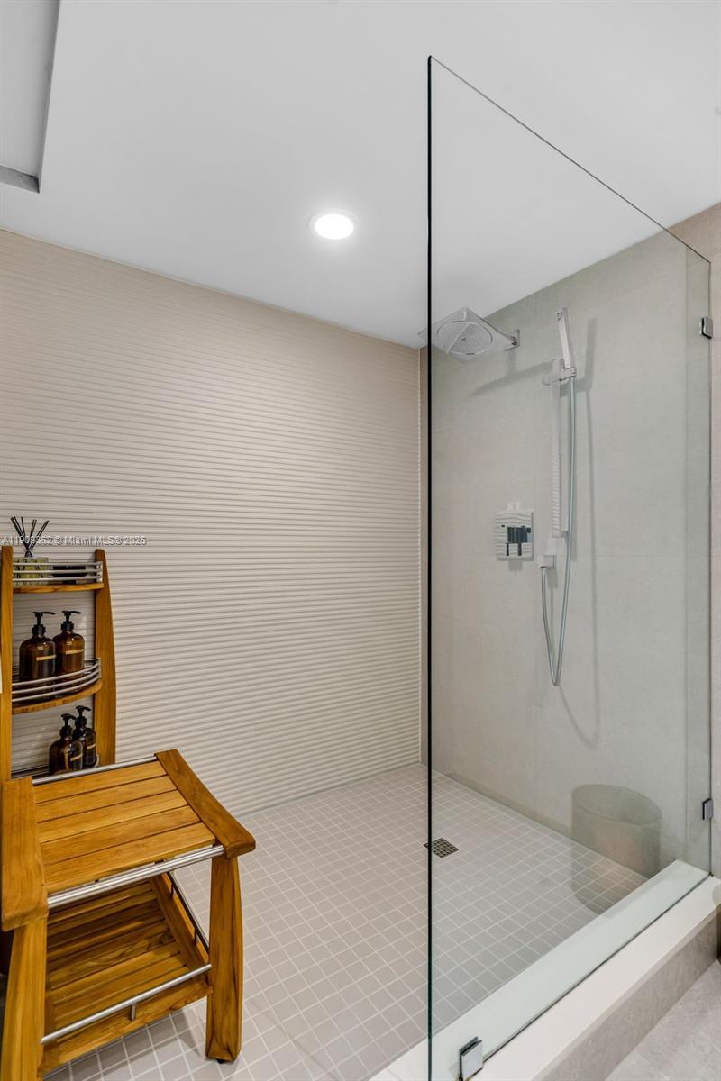 BAY HARBOR ONE CONDO - Residential