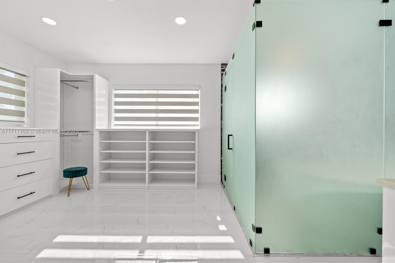 JOHN BELTON SPARLING ESTA - Residential