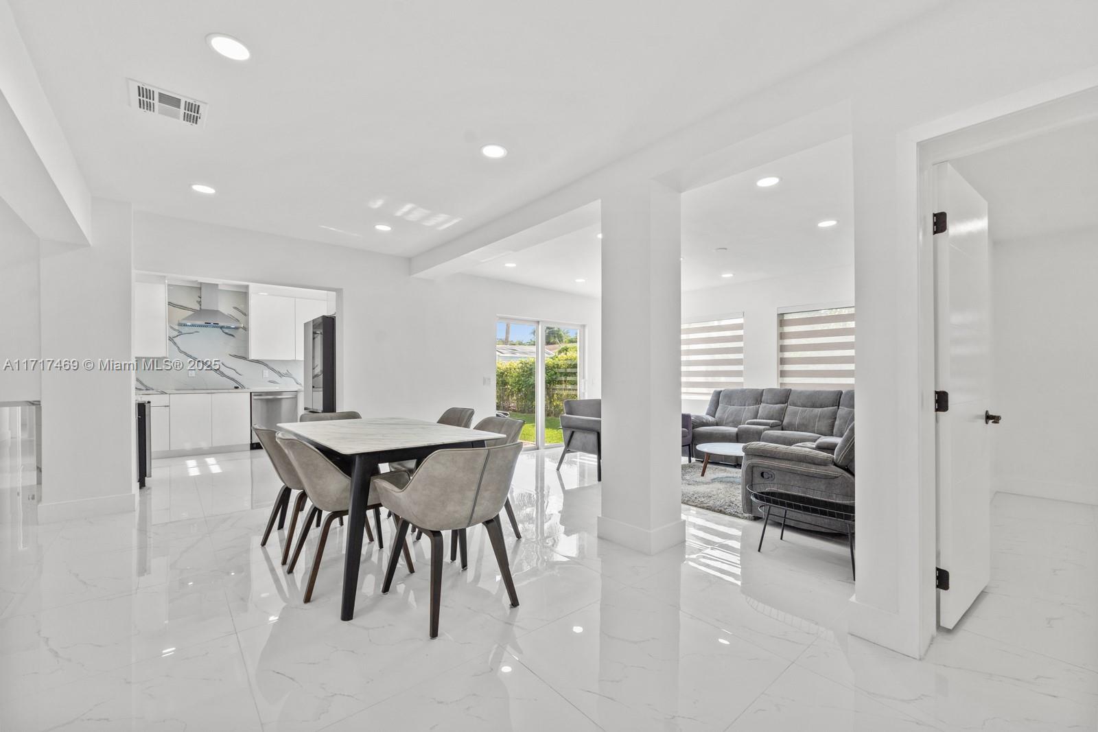 JOHN BELTON SPARLING ESTA - Residential
