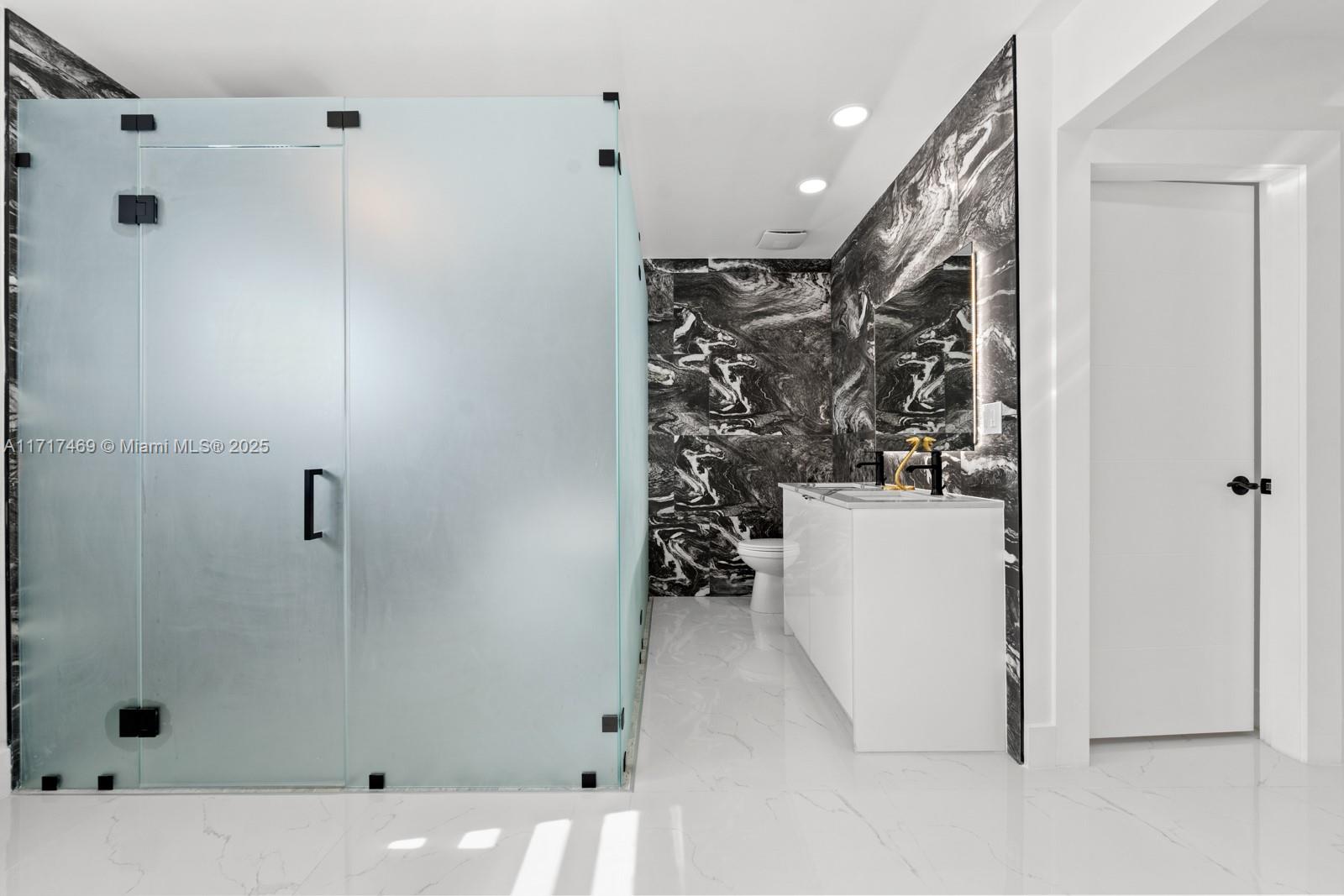 JOHN BELTON SPARLING ESTA - Residential