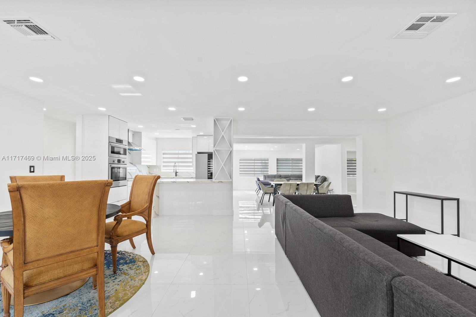 JOHN BELTON SPARLING ESTA - Residential