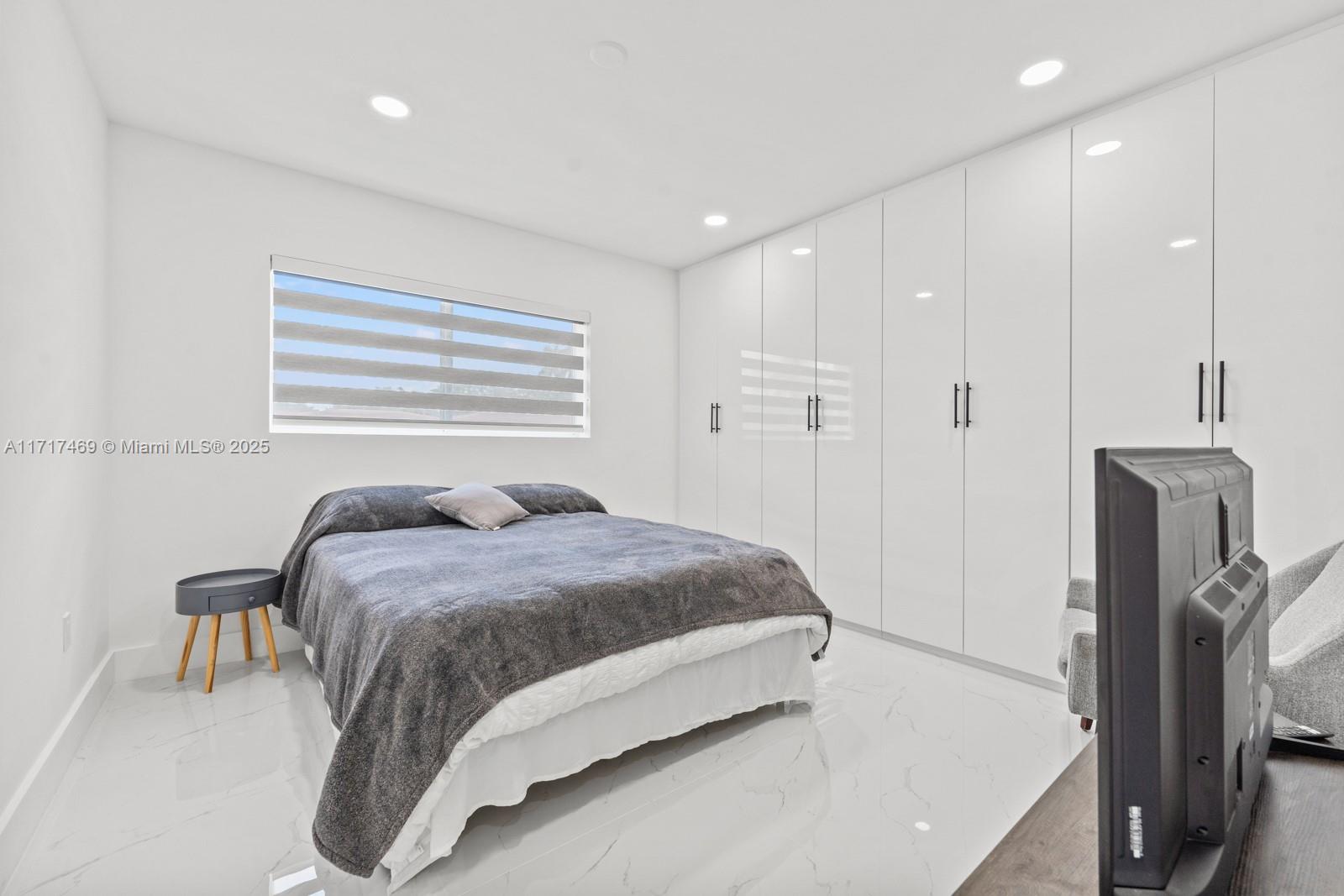 JOHN BELTON SPARLING ESTA - Residential