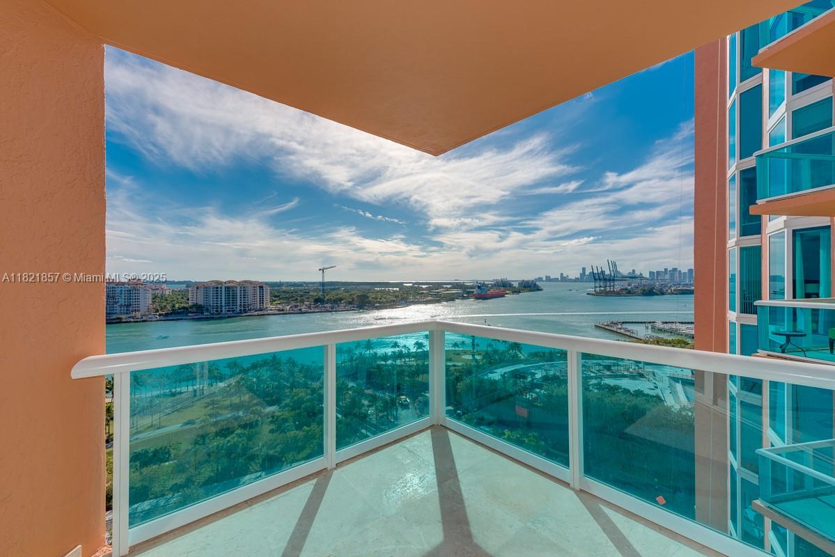 PORTOFINO TOWER CONDO - Residential