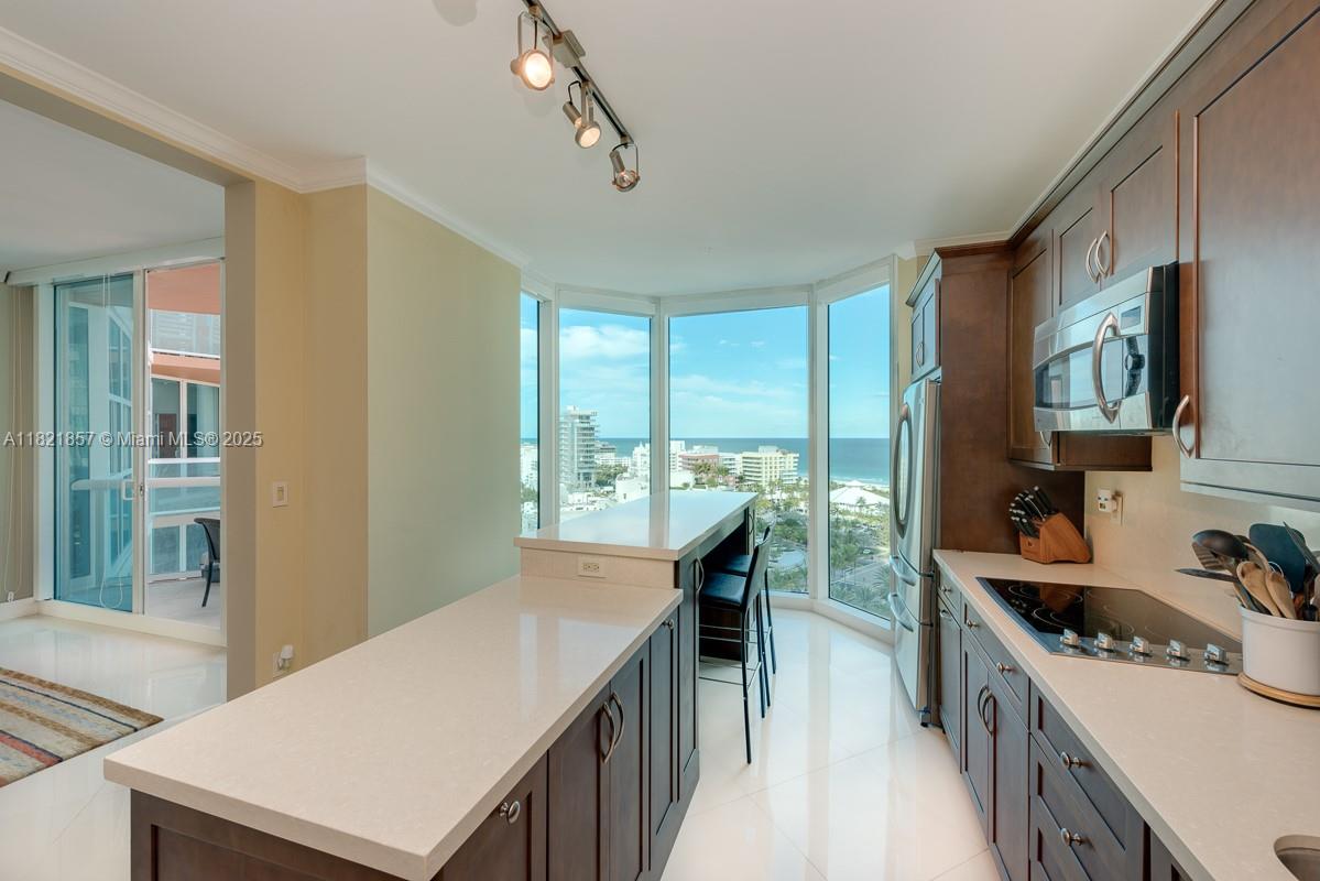 PORTOFINO TOWER CONDO - Residential