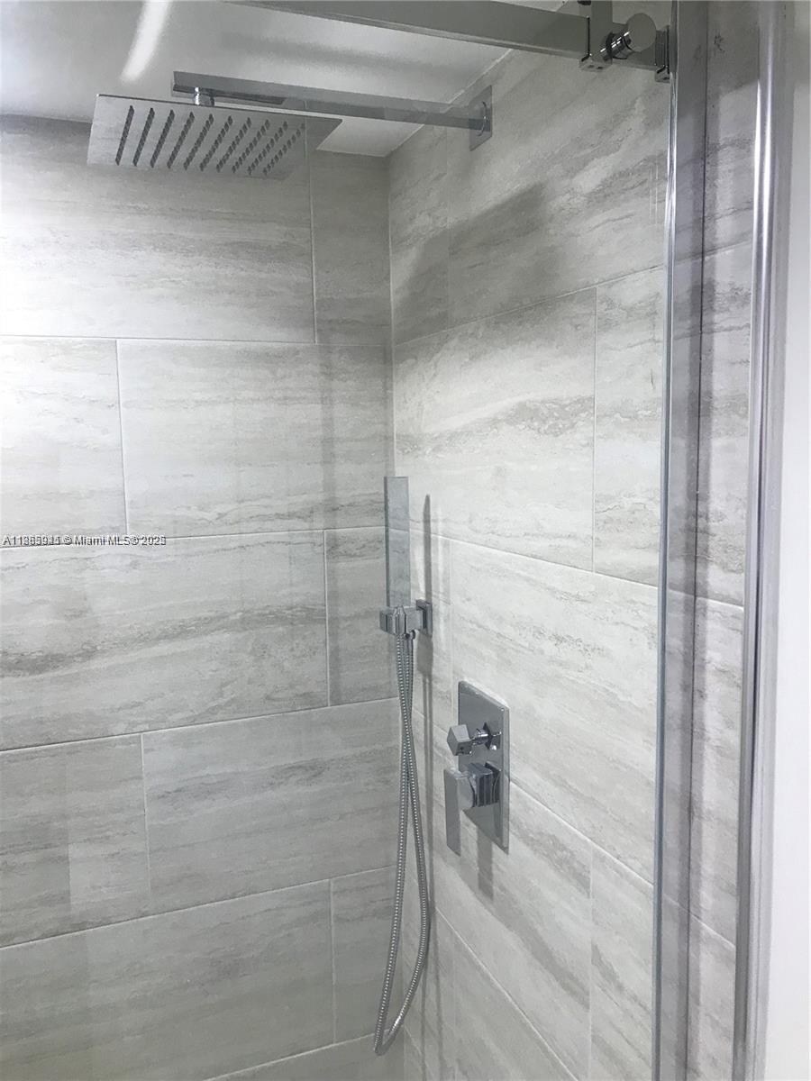 MANSFIELD AT CENTURY VILL - Residential Lease