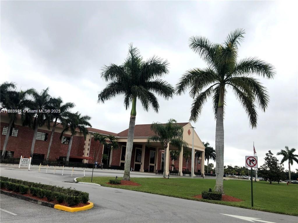MANSFIELD AT CENTURY VILL - Residential Lease