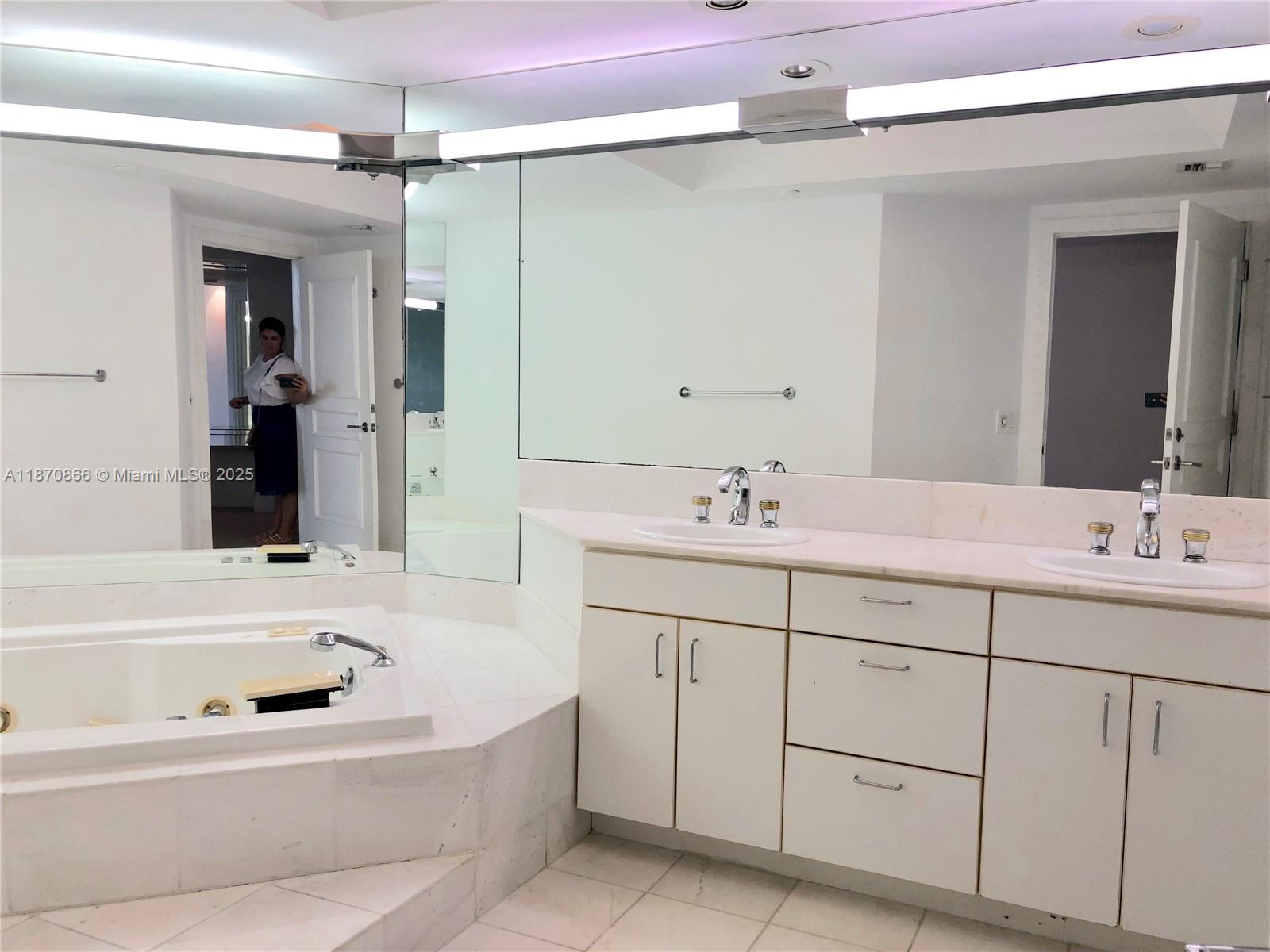 2800 ISL BLVD - Residential Lease