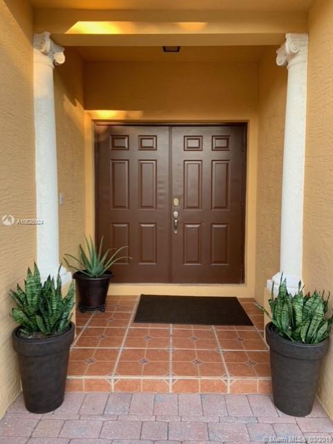 MIRENS PLACE - Residential