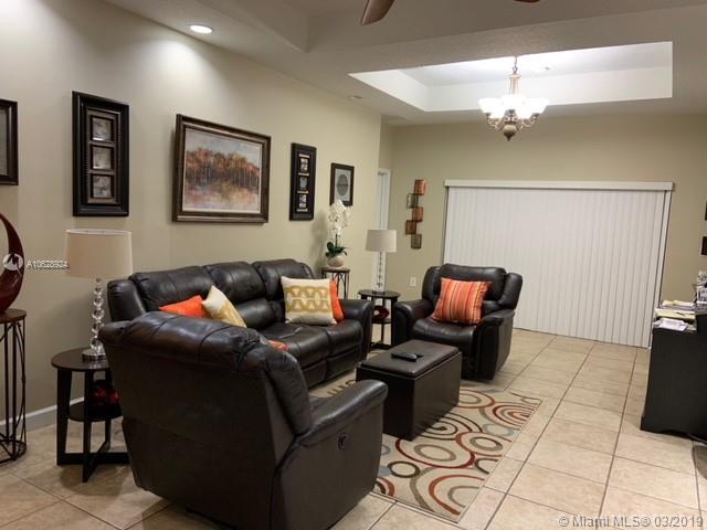 MIRENS PLACE - Residential