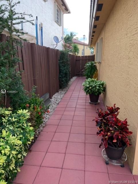 MIRENS PLACE - Residential