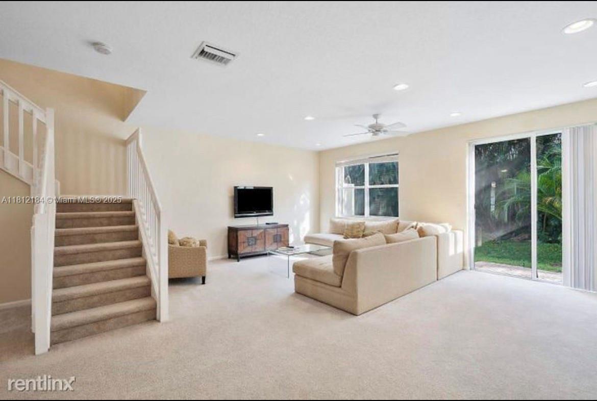 DREXEL PARK TOWNHOMES I C - Residential Lease