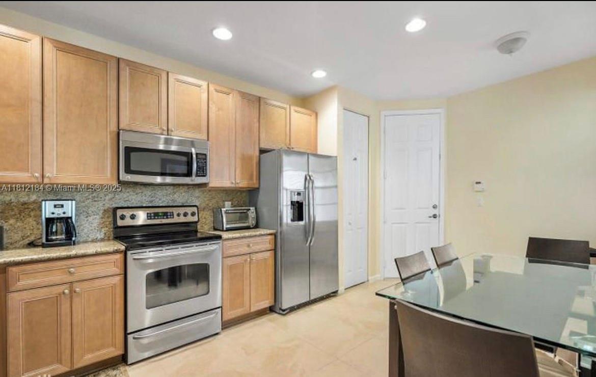 DREXEL PARK TOWNHOMES I C - Residential Lease