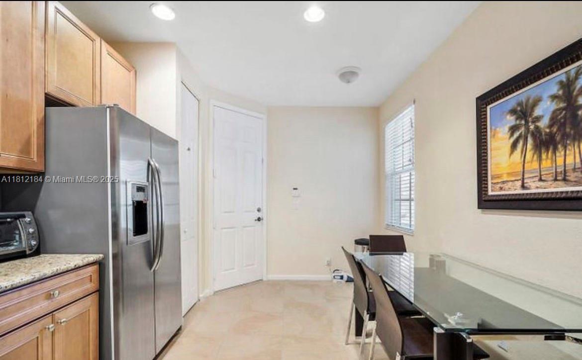 You will love this beautiful &spacious 3/2.5 townhouse with open kitchen in a gated community. This home has wood cabinets and granite counter tops in kitchen,stainless steel appliances,tile floors downstairs,in safe and gated community with Clubhouse,pool,amenities ,picnic area and lot more. Close to shopping,restaurants,schools and beaches.close to best schools.MOVE IN READY TOWN HOME WITH 3 BEDROOMS 2.5 BATH. BEST LOCATION IN DELRAY BEACH. GATED COMMUNITY. OVERSIZED MASTER BEDROOM WITH SEPARATE SITTING AREA. FULL SIZE WASHER AND DRYER. COMMUNITY HAS POOL, FITNESS CENTER, TOT LOT, COMMUNITY ROOM. BORDER LINE BOCA RATON. SPANISH RIVER HIGH SCHOOL AND OMNI MIDDLE SCHOOL.
